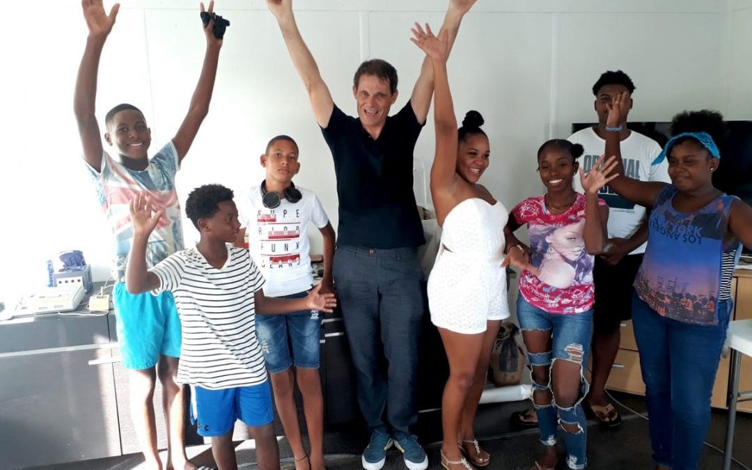 Nos Ta Konektá weer begonnen! Met Tom’s Planner en Curaçao Computer Museum.