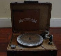 Gramofon – Fonograf- Pikòp -Tokadisko