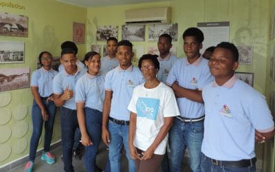 awe 3 di mei scholen gemeenschap otrobanda Goslinga a bishita eksposishon isla den nos bida