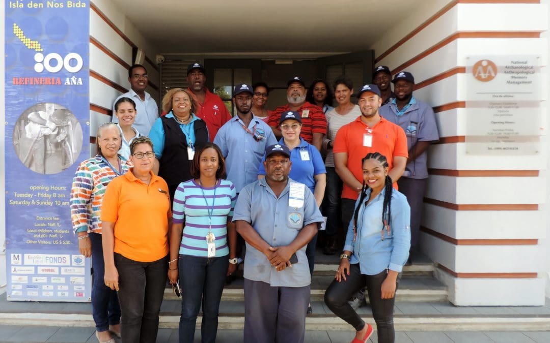 2 juni 2017 trahado nan di refineria isla a bin bishita e exsposishon di isla den nos bida na naam